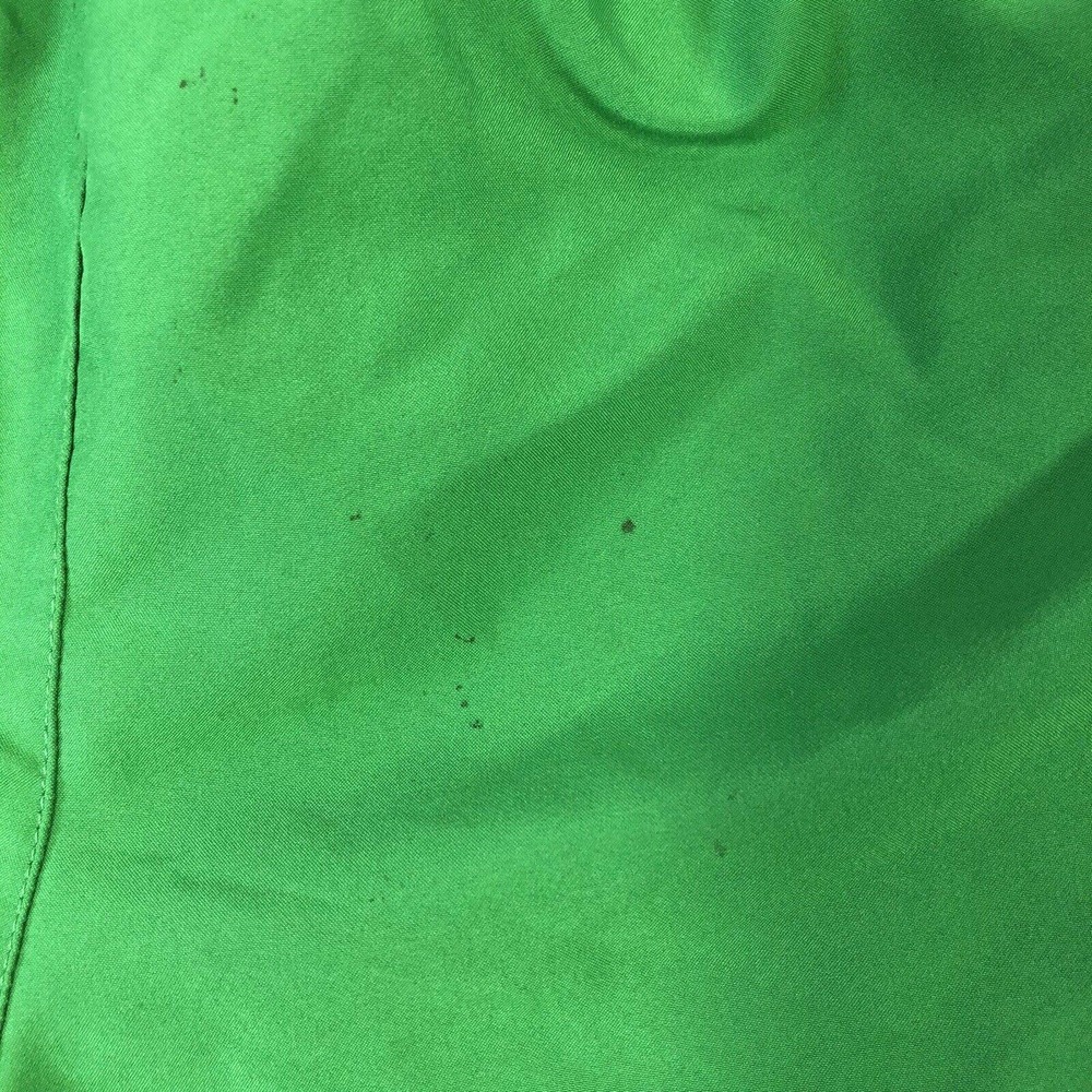 Under Armour Heat Gear Green Short Line Size Medium Running Jogging Athletic - Picture 8 of 12
